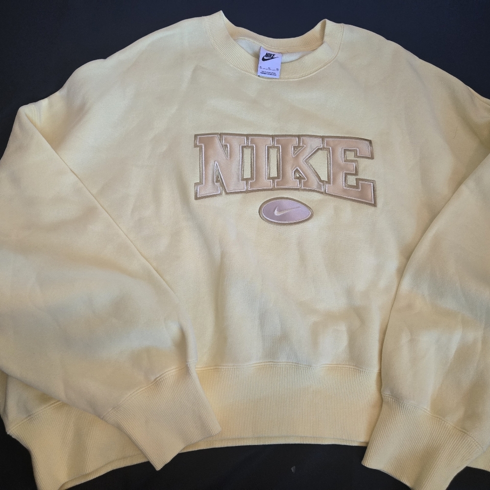 NIKE Women's Sportswear Phoenix Fleece City Edition Size XL - Picture 6 of 12